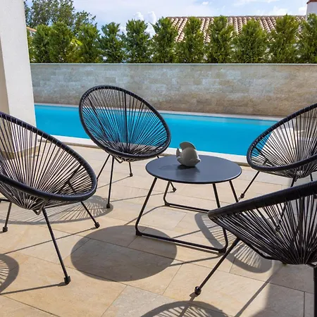 Aurelia 2 With Pool Villa Linardići